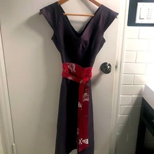 Smoking Lily dress. Size 6-8.